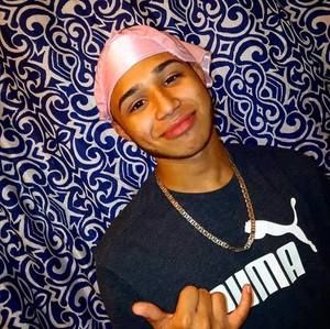 Meet your Posher, Carlos